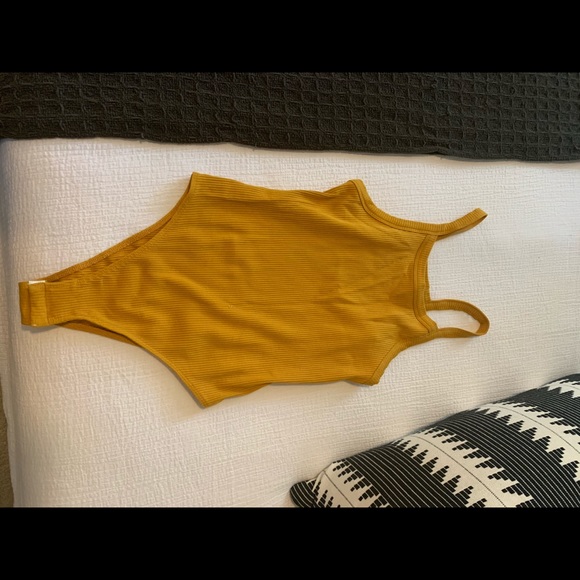 Urban Outfitters mustard bodysuit, Size L - Picture 1 of 2